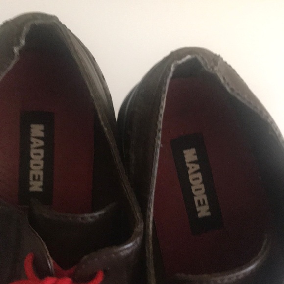 Wingtips - Picture 2 of 2